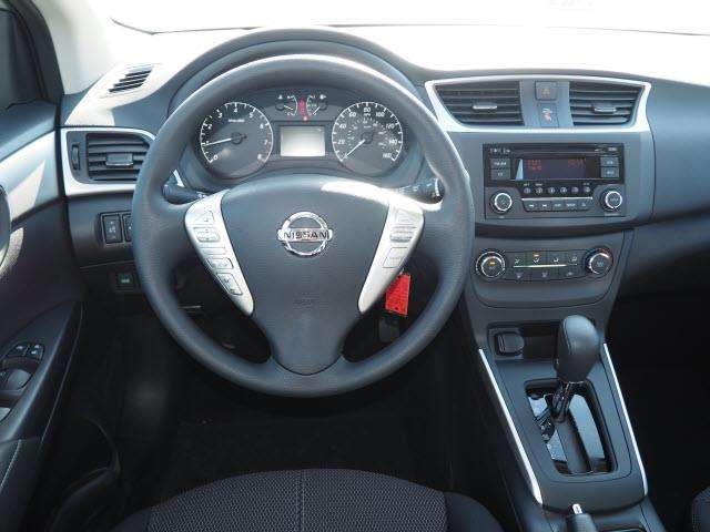 Nissan Sentra 2017 photo 4